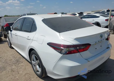 2023 Toyota Camry Le z USA, uszkodzony, nr VIN 4T1C11AK3PU788237